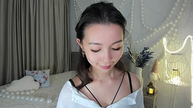 AgnieszkaBanana online show from 12/13/25, 08:04