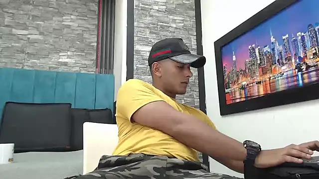 Snapshot of Chris_Dick23 chatting on 11/27/25, 05:19 Chris Dick23 online show from 11/27/25, 05:19