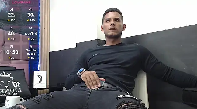 Snapshot of Chris_Dick23 chatting on 03/04/25, 05:11 Chris Dick23 online show from 03/04/25, 05:11