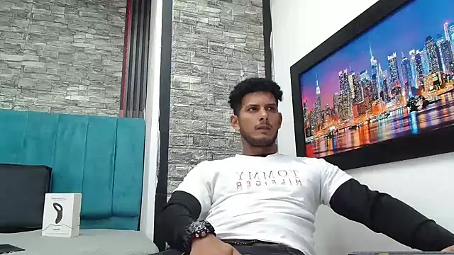 Snapshot of Chris_Dick23 chatting on 01/11/26, 05:14 Chris Dick23 online show from 01/11/26, 05:14