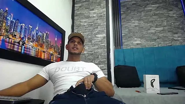 Chris Dick23 online show from 02/03/26, 06:22