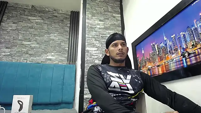 Chris Dick23 online show from 03/19/26, 04:12