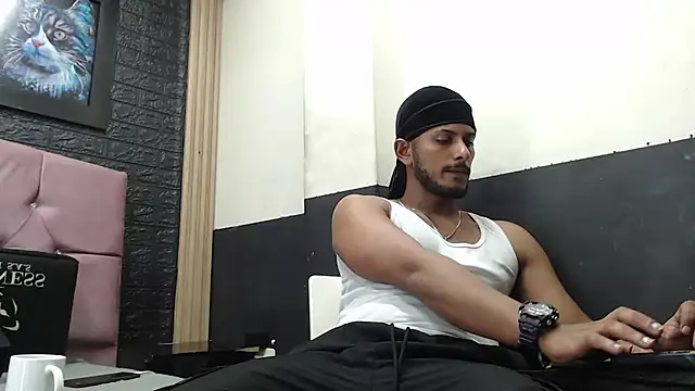 Snapshot of Chris_Dick23 chatting on 09/12/25, 05:40 Chris Dick23 online show from 09/12/25, 05:40