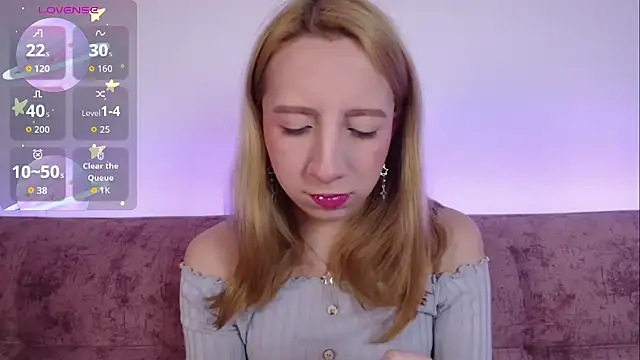 Miiaa doll online show from 11/18/25, 12:04