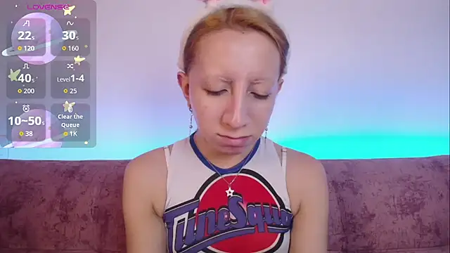 Miiaa doll online show from 10/27/25, 11:44