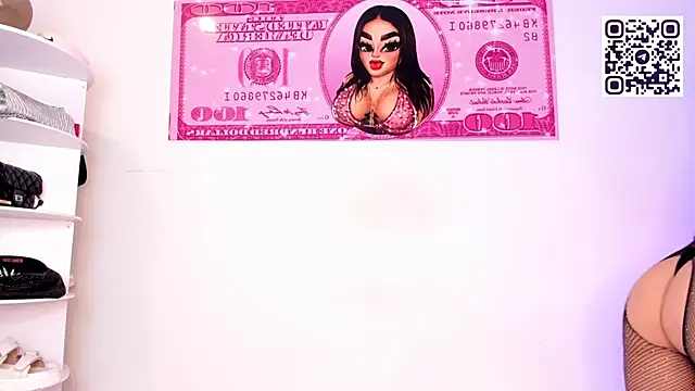 Snapshot of Caramelo_Exotic chatting on 11/17/25, 12:14 Caramelo Exotic online show from 11/17/25, 12:14