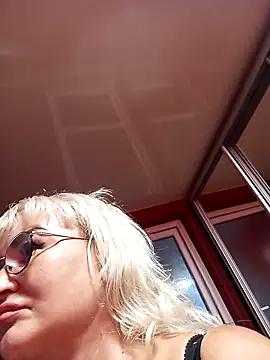 Jemma Cori online show from 09/25/25, 12:33