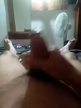 Snapshot of Dicksexhandjob chatting on 12/09/24, 01:29 Dicksexhandjob online show from 12/09/24, 01:29