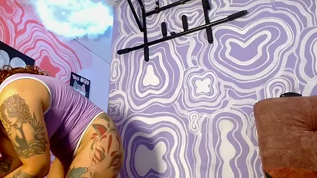 420viol3ta  online show from 11/28/25, 05:57