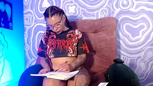 420viol3ta  online show from 03/18/26, 11:05