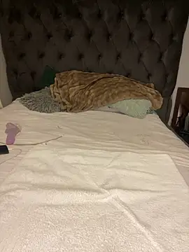 MILL204 online show from 10/04/25, 05:03