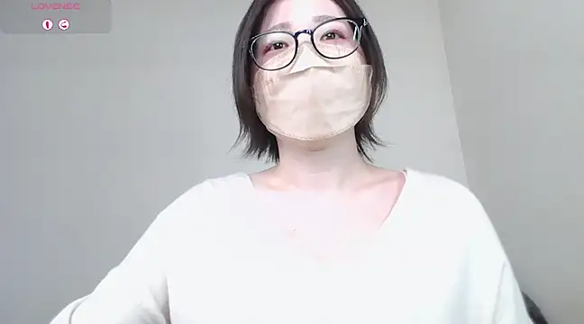  NOA-chan  online show from 02/15/25, 03:17