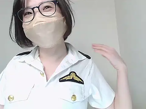  NOA-chan  online show from 10/25/25, 03:23