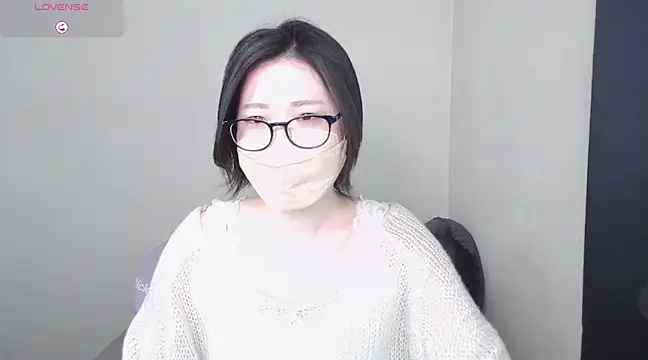  NOA-chan  online show from 03/08/25, 03:35