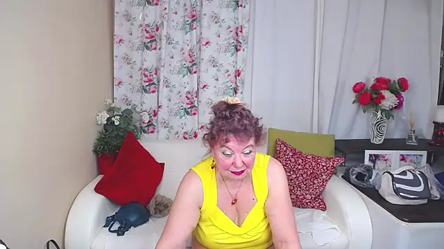 YourHotGranny online show from 03/17/25, 12:25
