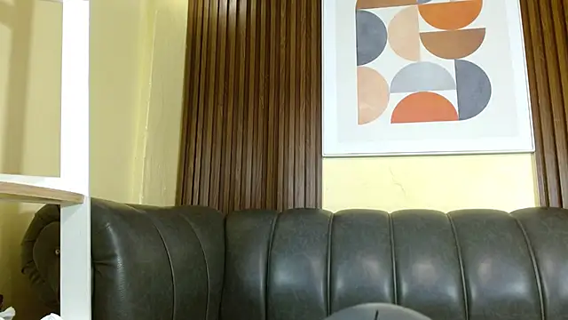 Nicole Ramires online show from 02/05/26, 04:25