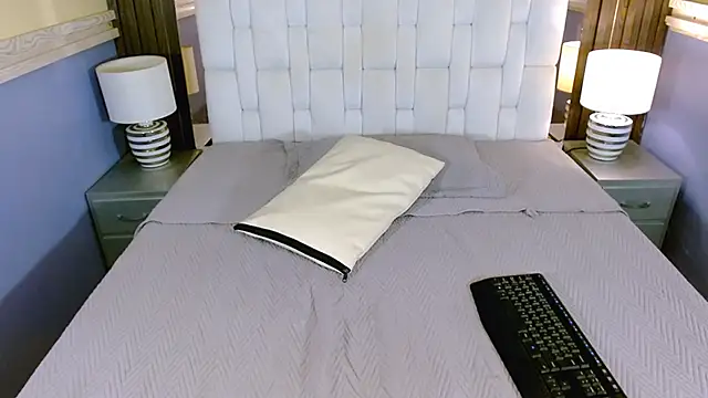 Nicole Ramires online show from 03/19/26, 05:13