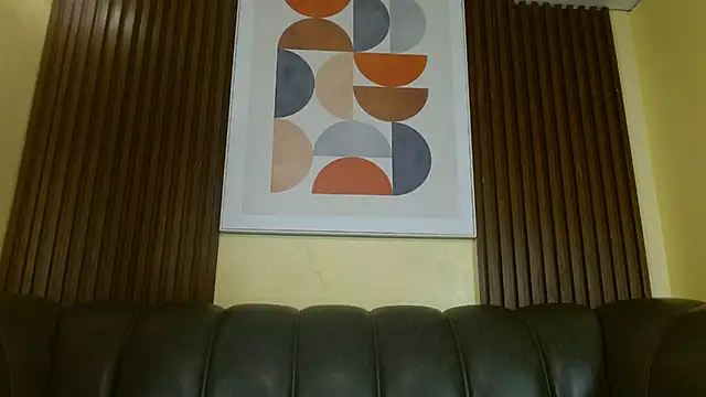 Nicole Ramires online show from 11/07/25, 05:50