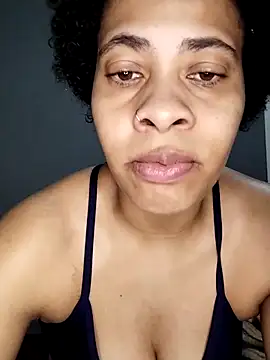 Snapshot of Su_Duarte_1 chatting on 10/16/25, 01:36 Su Duarte 1 online show from 10/16/25, 01:36