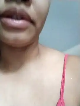 Snapshot of Su_Duarte_1 chatting on 02/27/25, 08:53 Su Duarte 1 online show from 02/27/25, 08:53