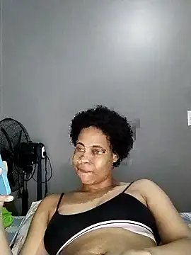 Snapshot of Su_Duarte_1 chatting on 10/03/25, 01:53 Su Duarte 1 online show from 10/03/25, 01:53