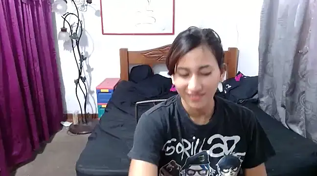 LadyMilk003 online show from 03/05/25, 02:12