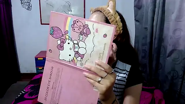 LadyMilk003 online show from 09/20/25, 03:17