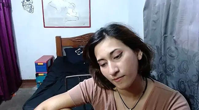 LadyMilk003 online show from 02/10/25, 06:35
