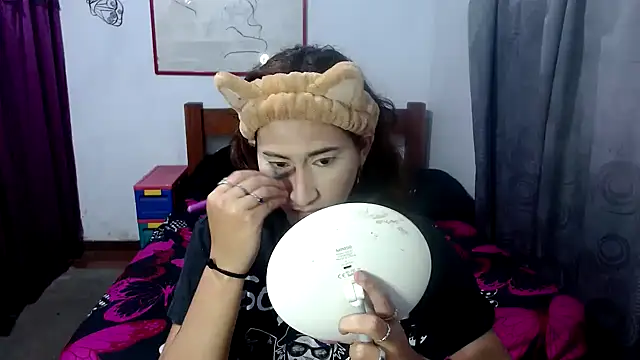 LadyMilk003 online show from 10/08/25, 03:46