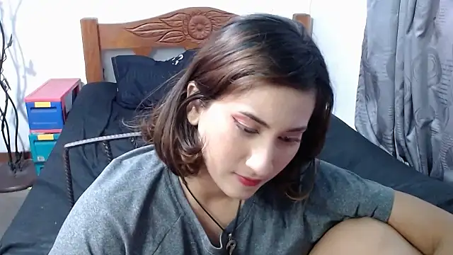 LadyMilk003 online show from 02/24/25, 07:52