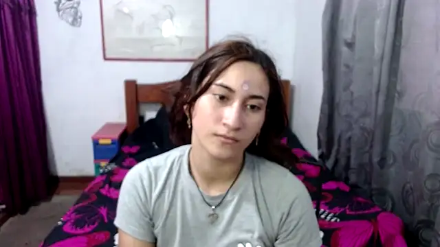 LadyMilk003 online show from 10/01/25, 03:27