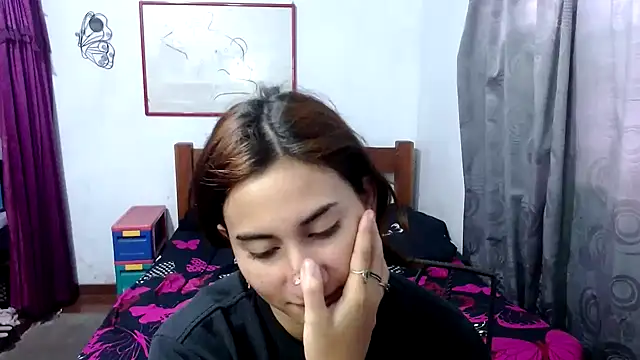 LadyMilk003 online show from 09/30/25, 03:40