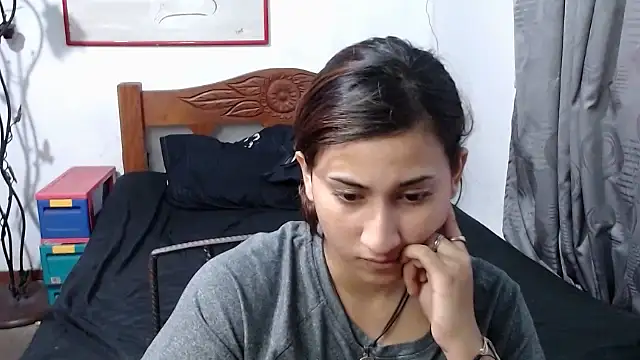 LadyMilk003 online show from 02/24/25, 04:47