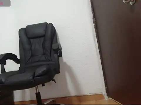 Karentatiana  online show from 03/30/26, 11:28