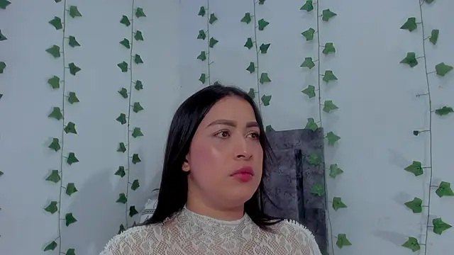 Snapshot of Miaa_Garcia chatting on 05/26/26, 10:08 Miaa Garcia online show from 05/26/26, 10:08