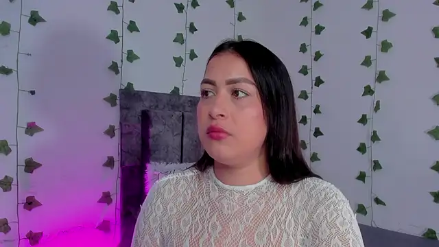 Snapshot of Miaa_Garcia chatting on 06/16/26, 11:05 Miaa Garcia online show from 06/16/26, 11:05