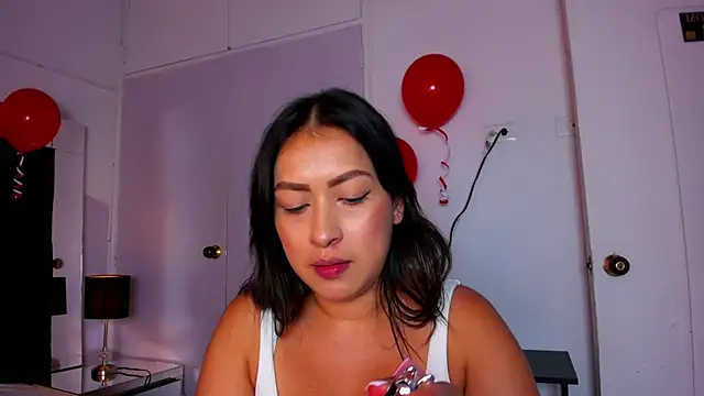 Snapshot of Miaa_Garcia chatting on 02/14/25, 08:59 Miaa Garcia online show from 02/14/25, 08:59