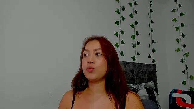 Snapshot of Miaa_Garcia chatting on 10/17/25, 09:05 Miaa Garcia online show from 10/17/25, 09:05