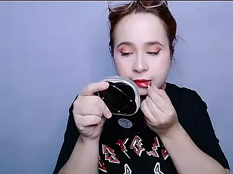 SubLayla01 online show from 10/22/25, 04:39