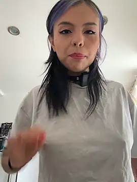 Alicia Ortiiz online show from 02/13/26, 04:07