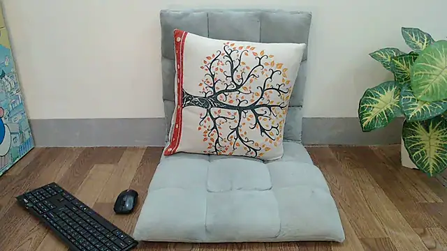 Linn 97 online show from 11/10/25, 07:41