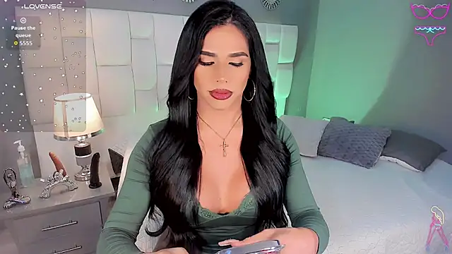 Franciis 4u online show from 10/25/25, 07:51