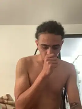 JovenDesobediente online show from 11/17/25, 06:12