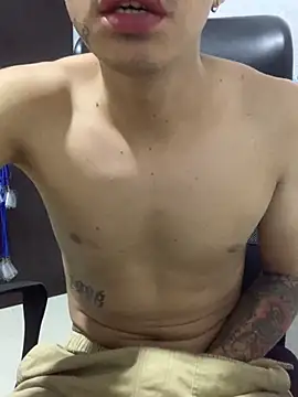 JovenDesobediente online show from 10/15/25, 06:22