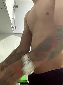 JovenDesobediente online show from 10/16/25, 03:48