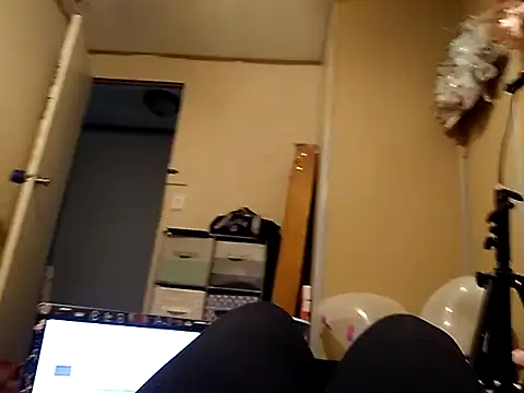 missthickness35 Pika online show from 11/05/25, 10:02