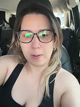 amooraaamoon online show from 11/10/25, 11:48