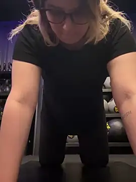 amooraaamoon online show from 11/06/25, 12:53