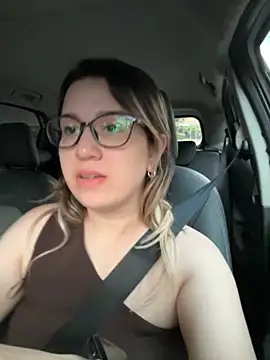 amooraaamoon online show from 11/13/25, 12:42