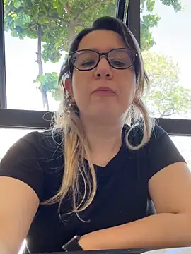 amooraaamoon online show from 09/29/25, 12:44